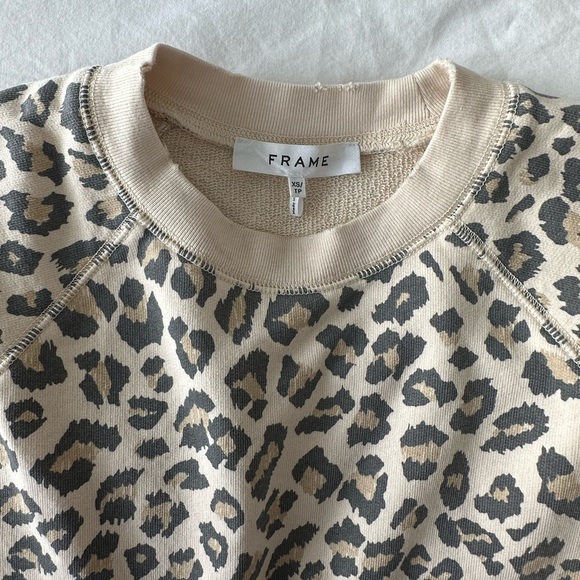FRAME Leopard Crewneck Sweater - Picture 10 of 11